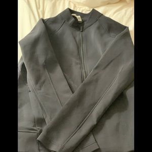 black lulu lemon jacket